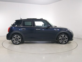 Used MINI Hatch 2023 for sale - 78468001: Photo