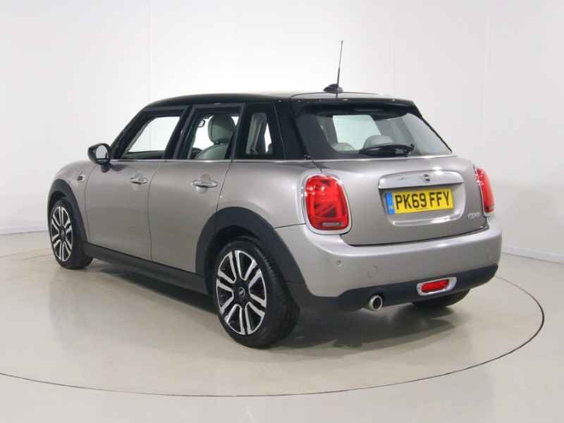 Used MINI Hatch 2019 for sale - 78038819: Photo 2