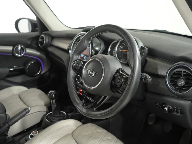 Used MINI Hatch 2019 for sale - 78038819: Photo 6