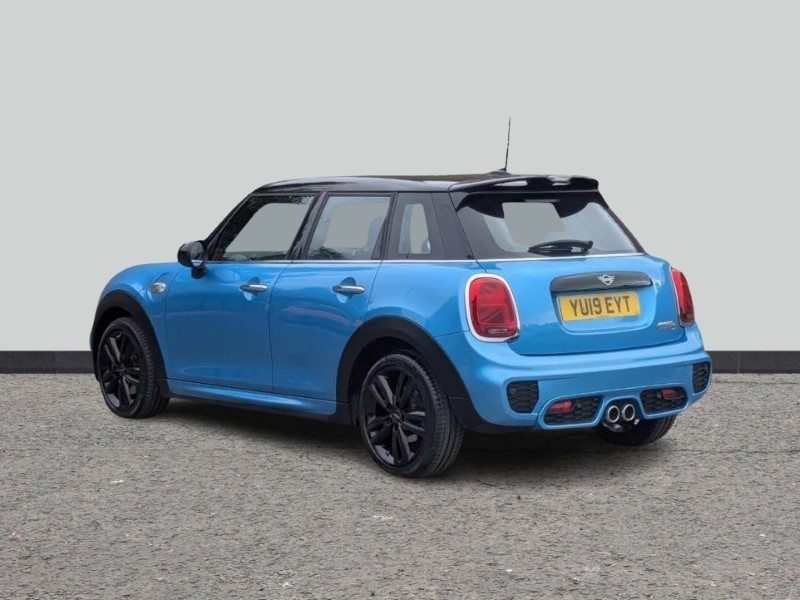 Used MINI Hatch 2019 for sale - 77532256: Photo 2