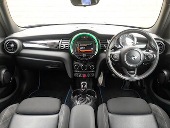 Used MINI Hatch 2019 for sale - 77532256: Photo