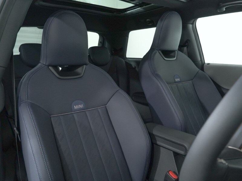 Used MINI Cooper 2025 for sale - 77403553: Photo 11