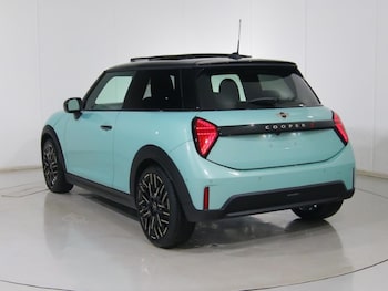 Used MINI Cooper 2025 for sale - 77403553: Photo