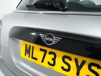 Used MINI Hatch 2023 for sale - 77055708: Photo