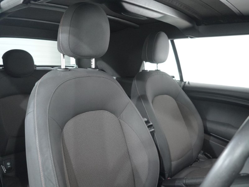 Used MINI Convertible 2020 for sale - 77732709: Photo 11