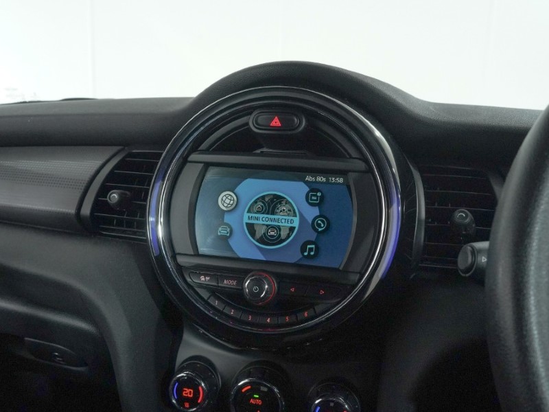 Used MINI Convertible 2020 for sale - 77732709: Photo 37