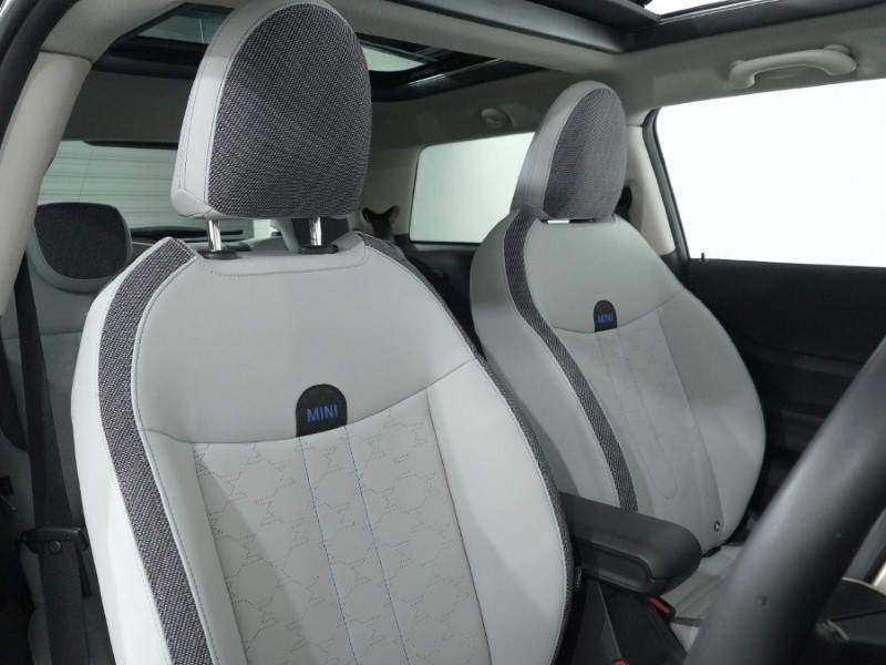 Used MINI Cooper 2024 for sale - 77353915: Photo 11