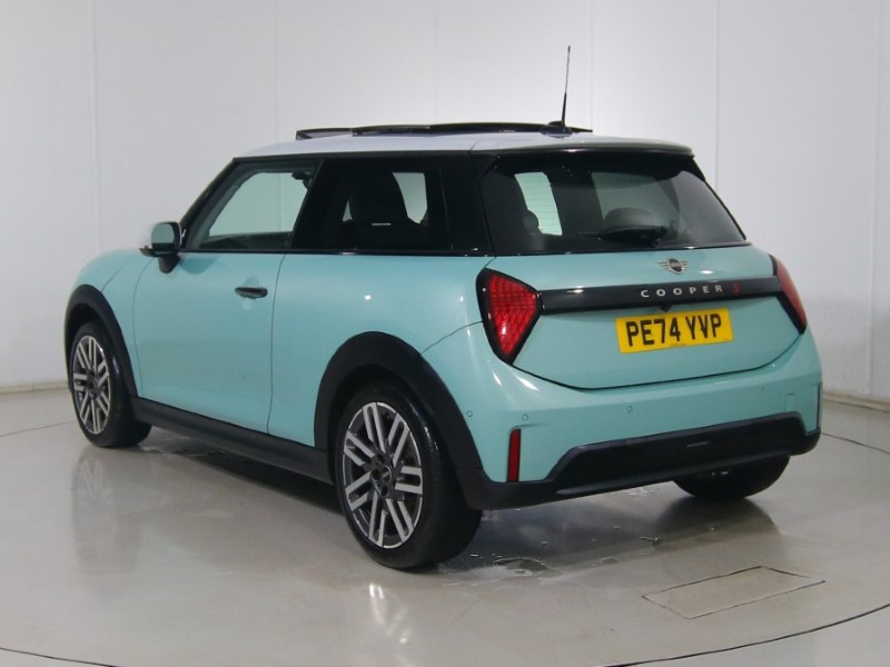 Used MINI Cooper 2024 for sale - 77353915: Photo 2