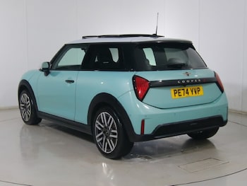 Used MINI Cooper 2024 for sale - 77353915: Photo