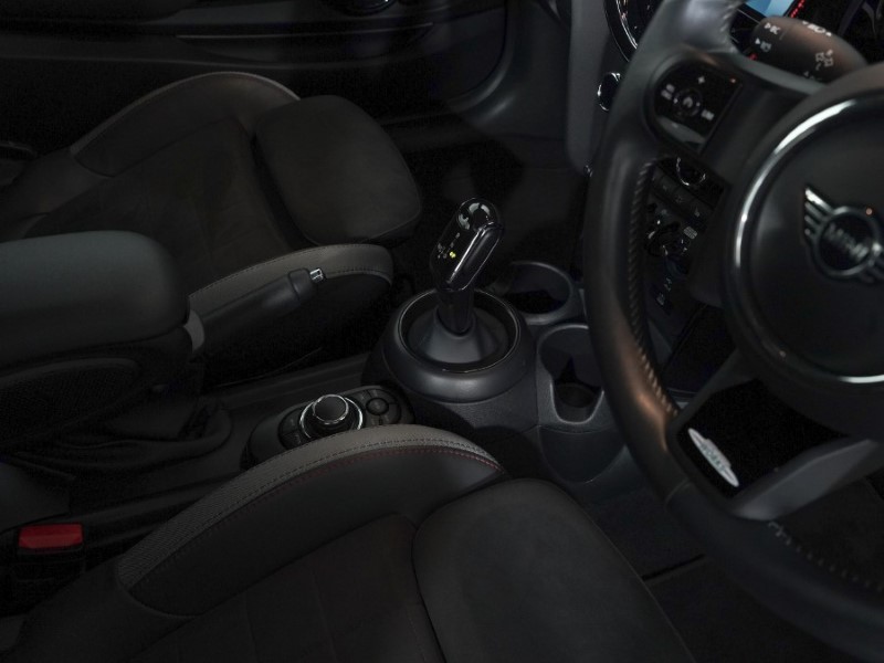 Used MINI Convertible 2023 for sale - 76982215: Photo 10