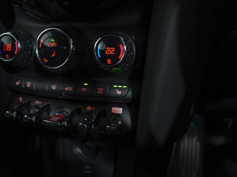 Used MINI Convertible 2023 for sale - 76982215: Photo 18