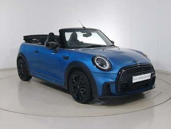 Used MINI Convertible 2023 for sale - 76982215: Photo