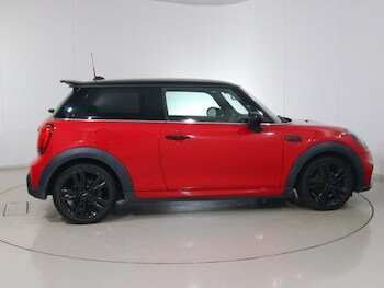 Used MINI Hatch 2021 for sale - 76982273: Photo