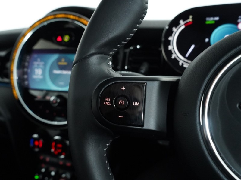 Used MINI Convertible 2023 for sale - 76981025: Photo 25