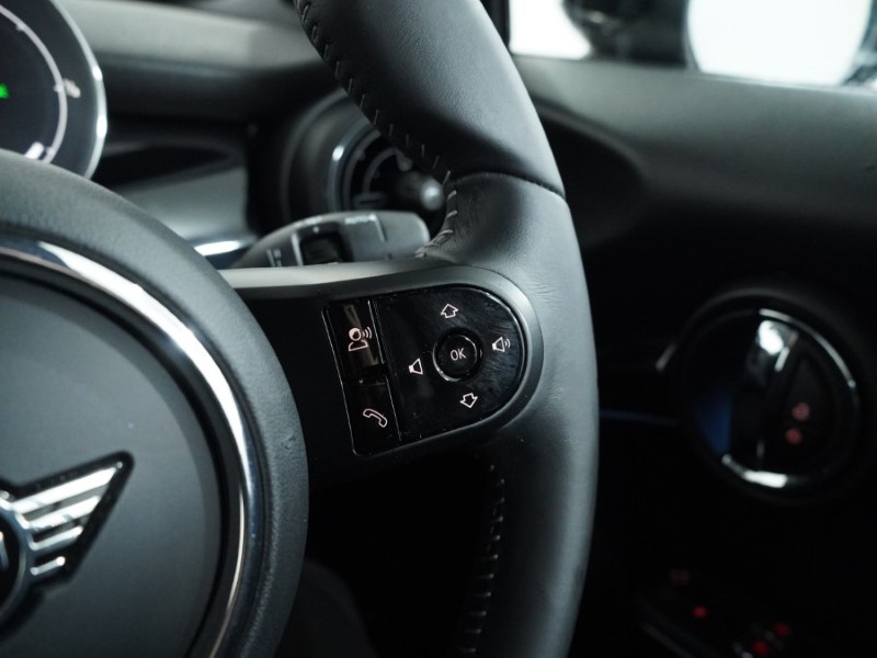 Used MINI Convertible 2023 for sale - 76981025: Photo 26