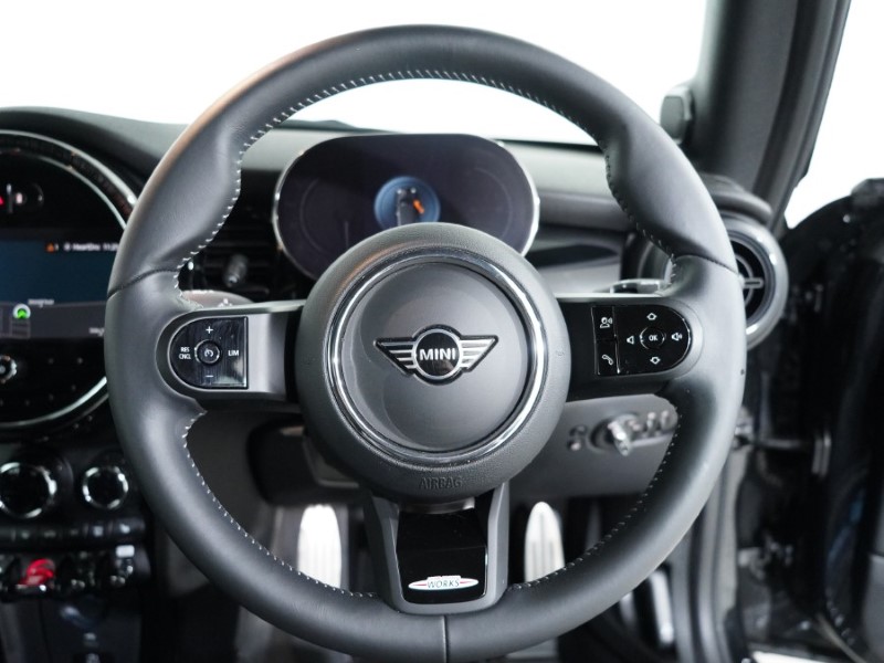 Used MINI Convertible 2023 for sale - 76981025: Photo 5