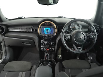 Used MINI Hatch 2019 for sale - 78950138: Photo