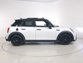 Used MINI Hatch 2023 for sale - 78701281: Photo