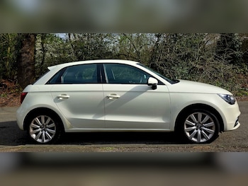 Used Audi A1 2013 for sale - 77898682: Photo