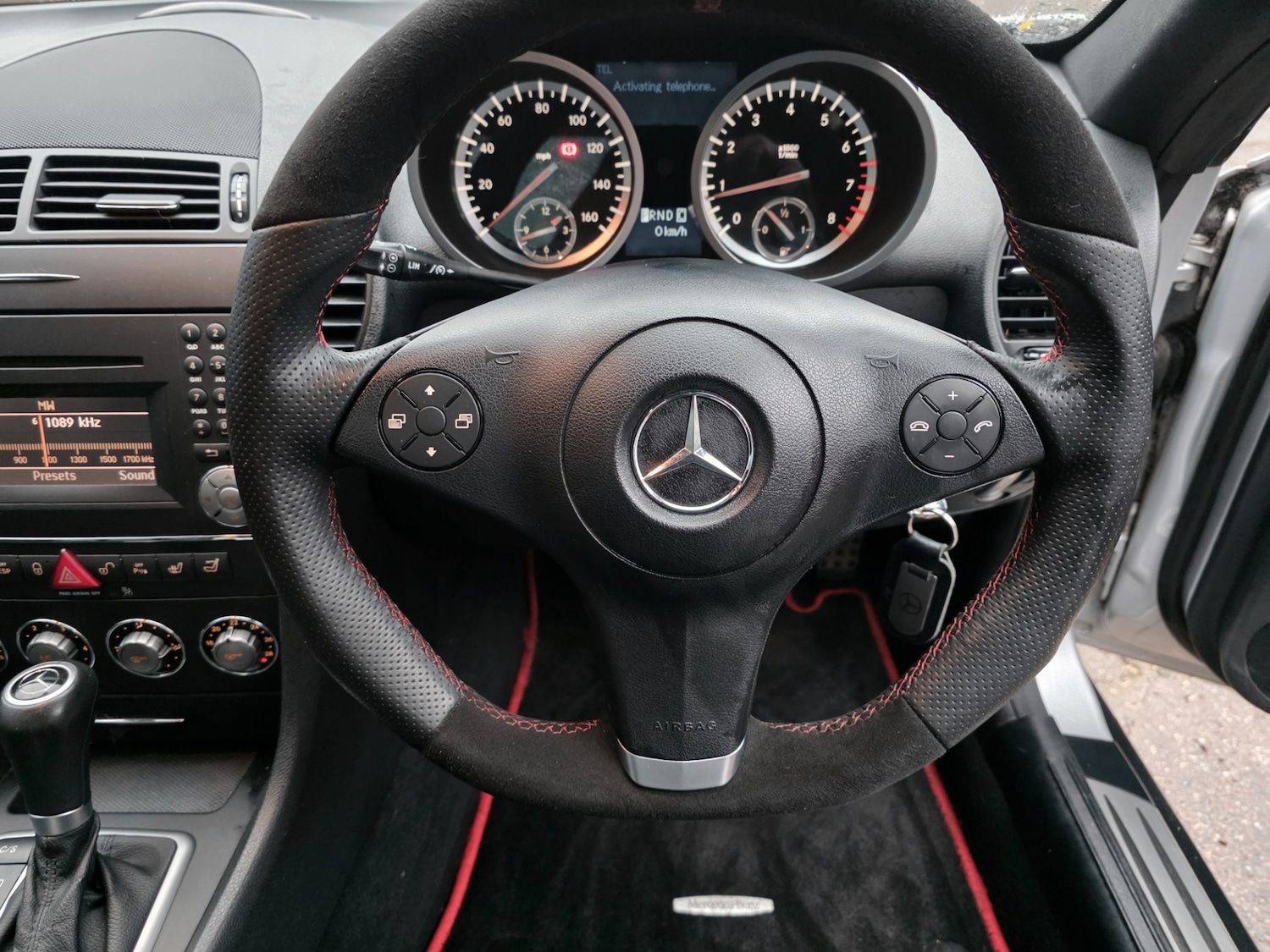 Used Mercedes-Benz SLK 2009 for sale - 76763544: Photo 16