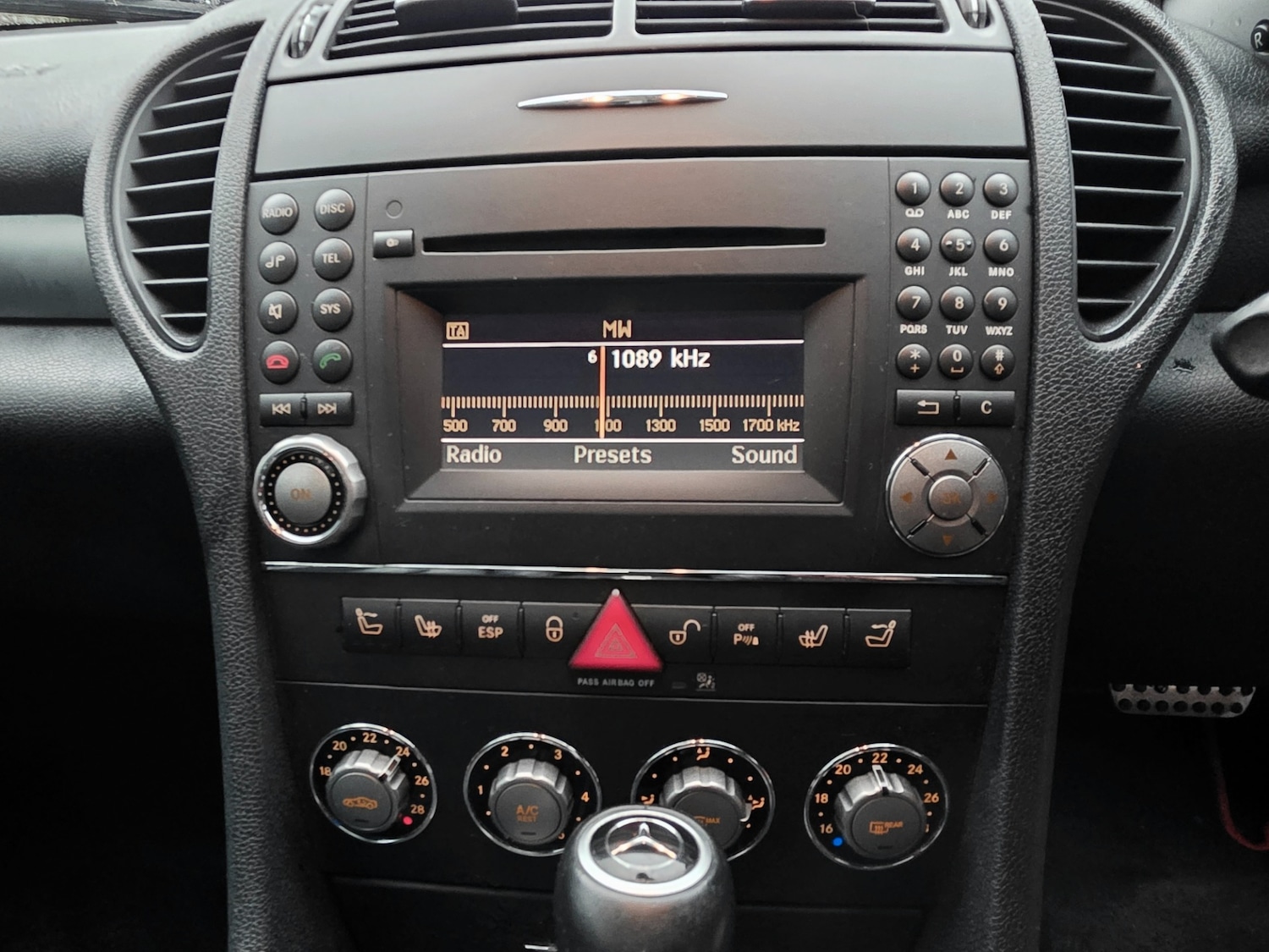 Used Mercedes-Benz SLK 2009 for sale - 76763544: Photo 21