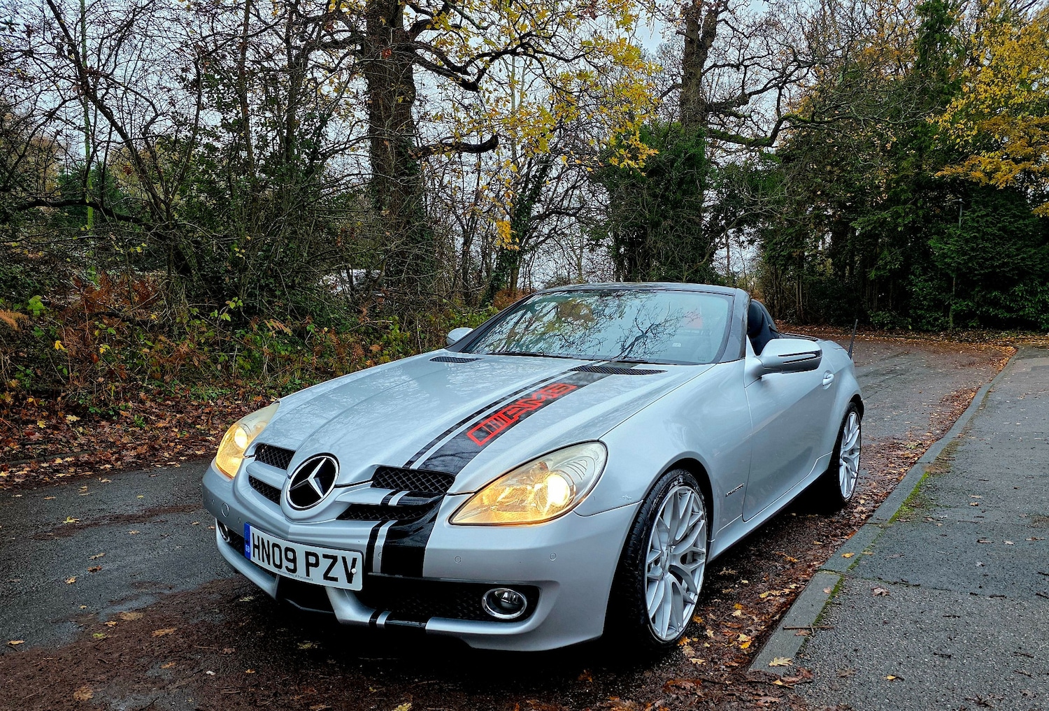 Used Mercedes-Benz SLK 2009 for sale - 76763544: Photo 32