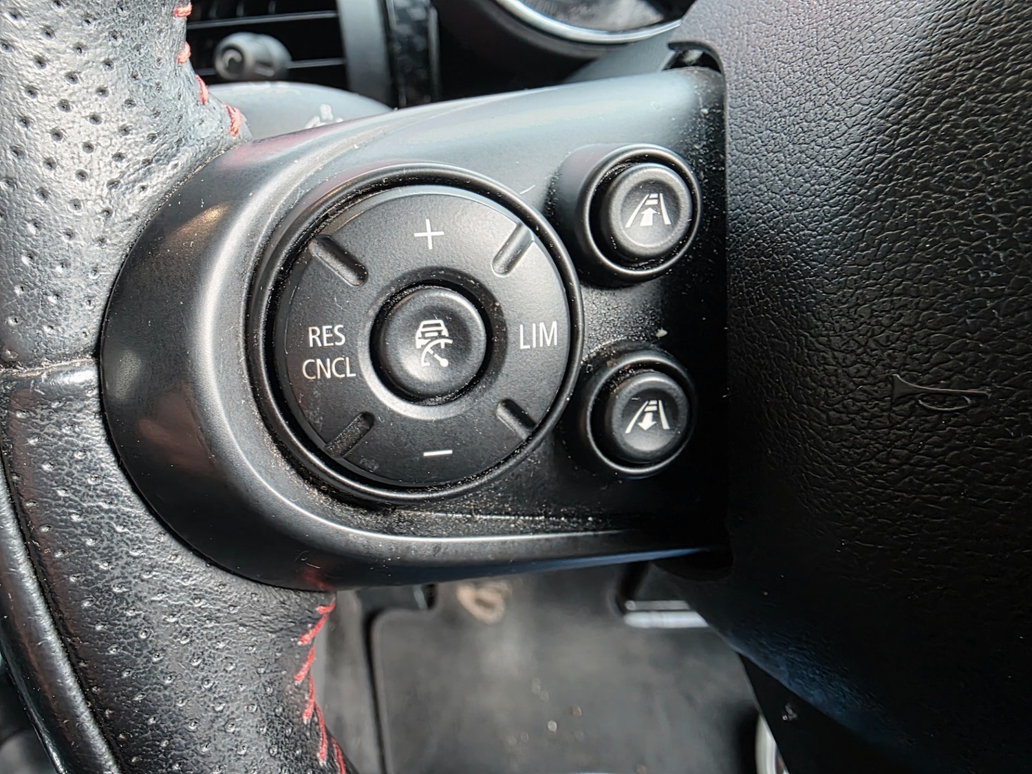 Used MINI Hatch 2016 for sale - 77584668: Photo 40