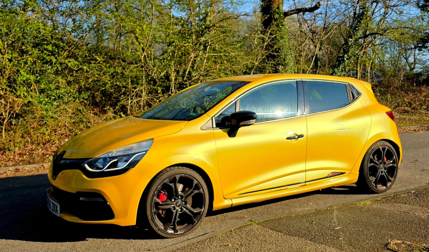 Used Renault Clio 2015 for sale - 77950957: Photo 1