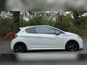 Used Peugeot 208 2013 for sale - 79760637: Photo