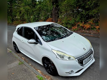 Used Peugeot 208 2013 for sale - 79760637: Photo