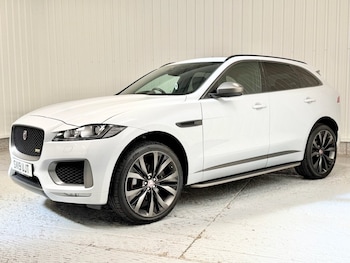 Used Jaguar F-Pace 2019 for sale - 79442840: Photo
