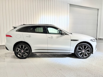 Used Jaguar F-Pace 2019 for sale - 79442840: Photo