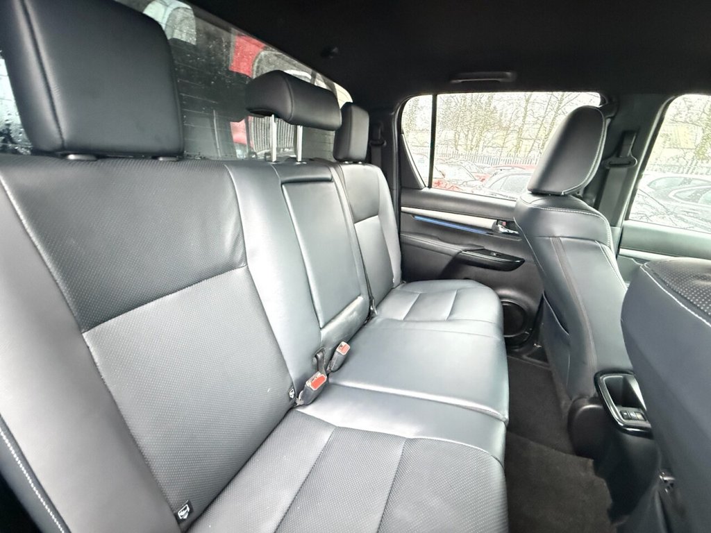 Used Toyota Hilux 2023 for sale - 77302452: Photo 12