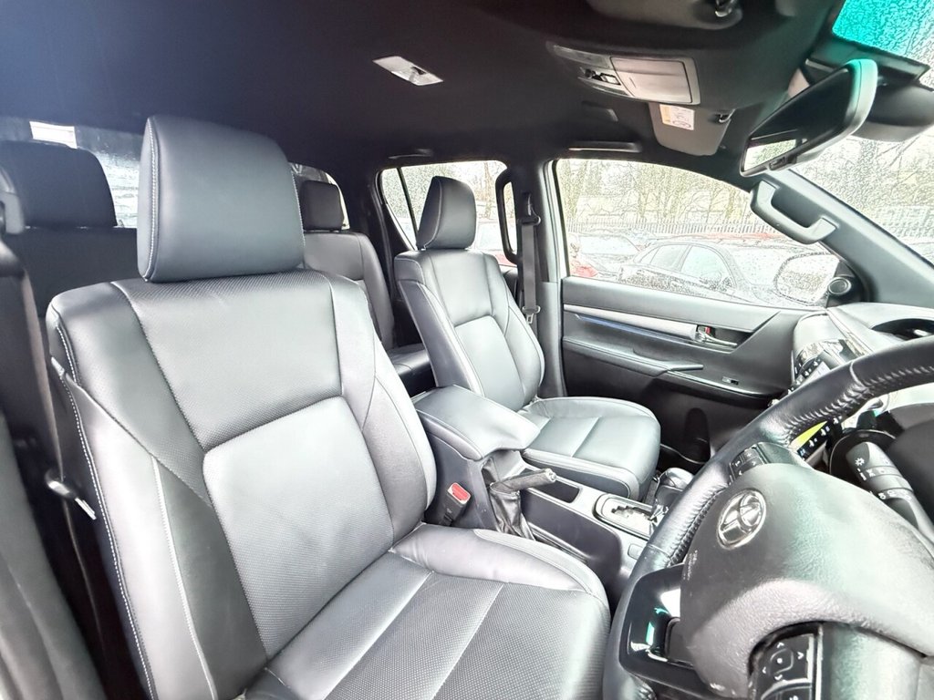 Used Toyota Hilux 2023 for sale - 77302452: Photo 13