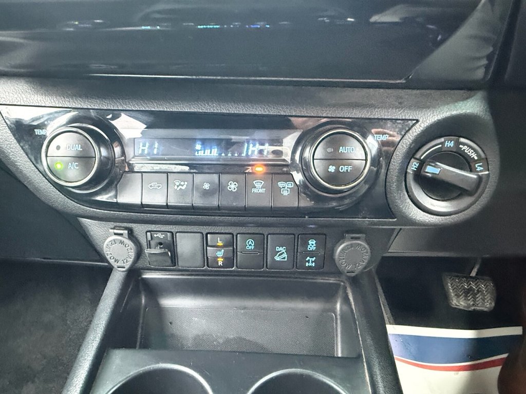 Used Toyota Hilux 2023 for sale - 77302452: Photo 17