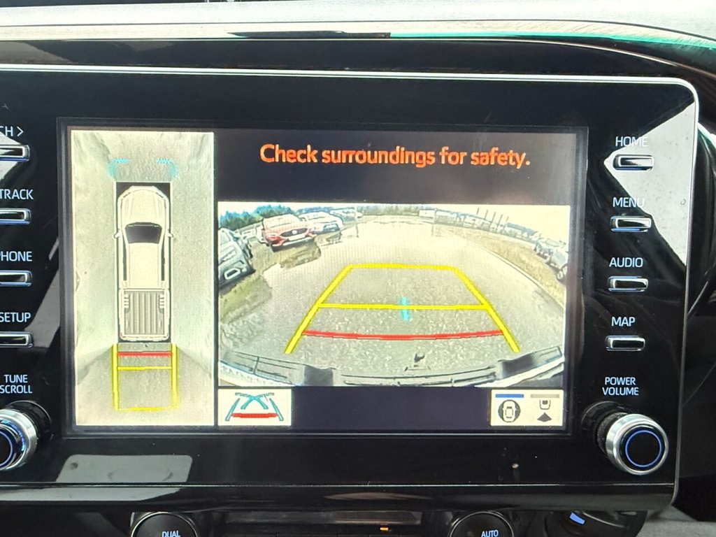 Used Toyota Hilux 2023 for sale - 77302452: Photo 18