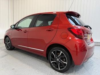 Used Toyota Yaris 2015 for sale - 79155491: Photo