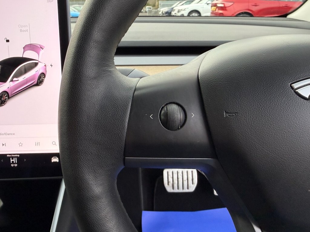 Used Tesla Model 3 2020 for sale - 76986480: Photo 40