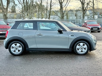Used MINI Hatch 2019 for sale - 76888568: Photo