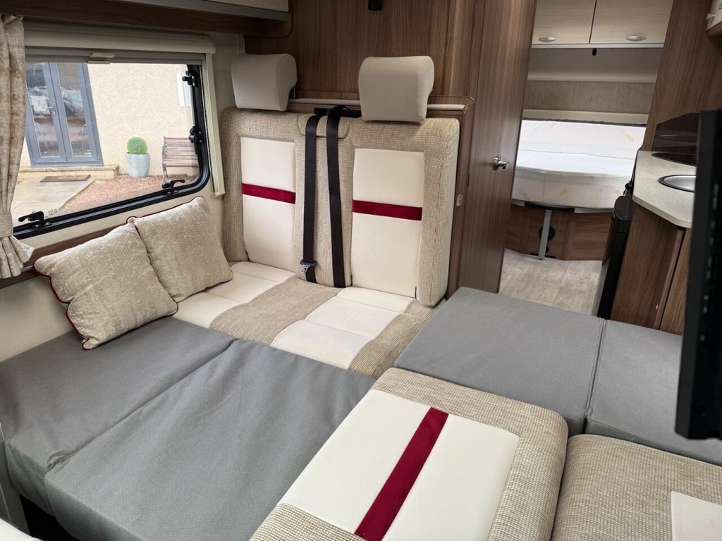 Used Ford Galaxy 2009 for sale - 77388829: Photo 15