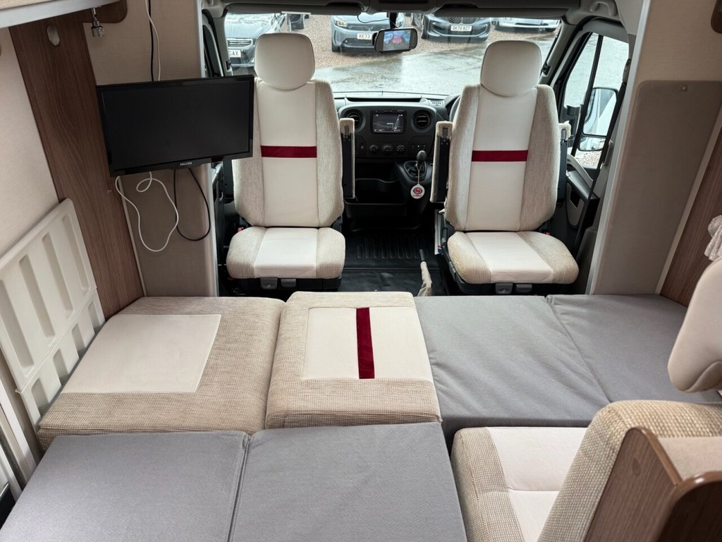 Used Ford Galaxy 2009 for sale - 77388829: Photo 16