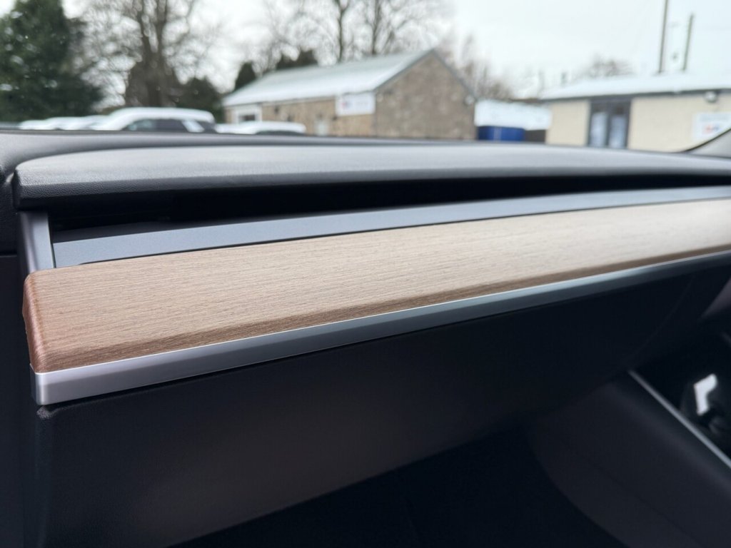 Used Tesla Model 3 2020 for sale - 76655215: Photo 20