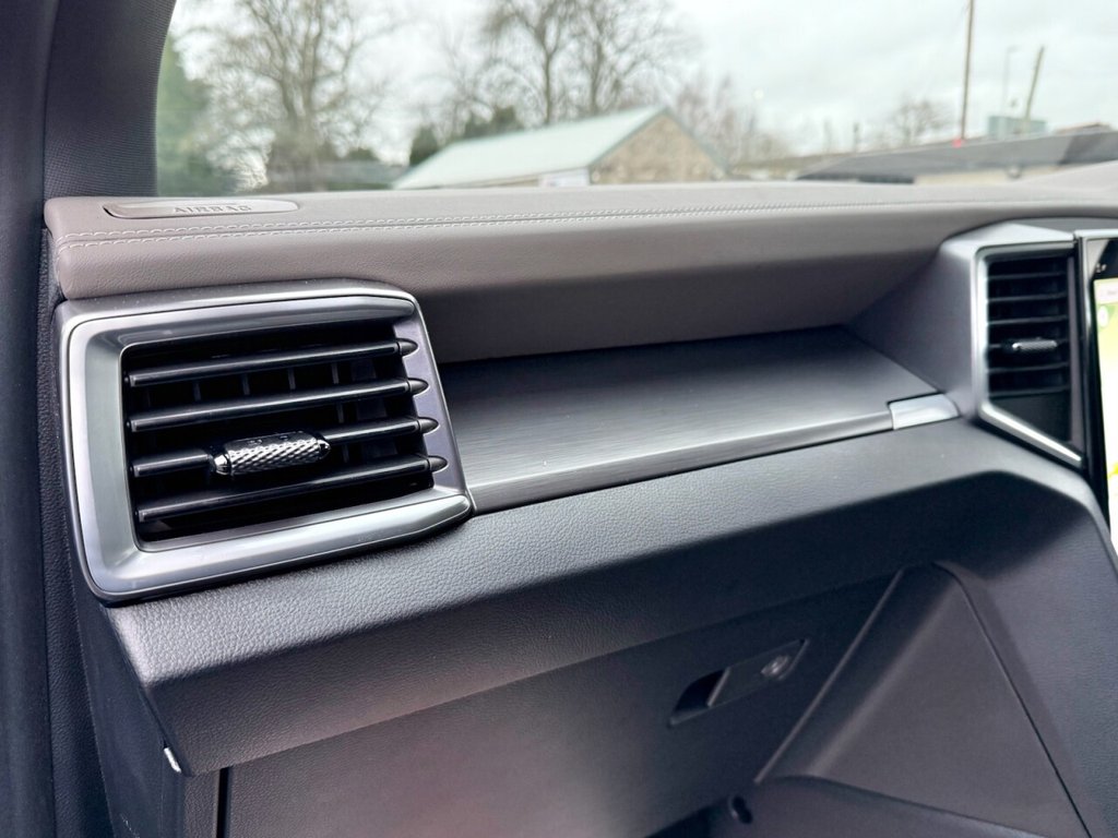 Used Volkswagen Amarok 2024 for sale - 77452182: Photo 24