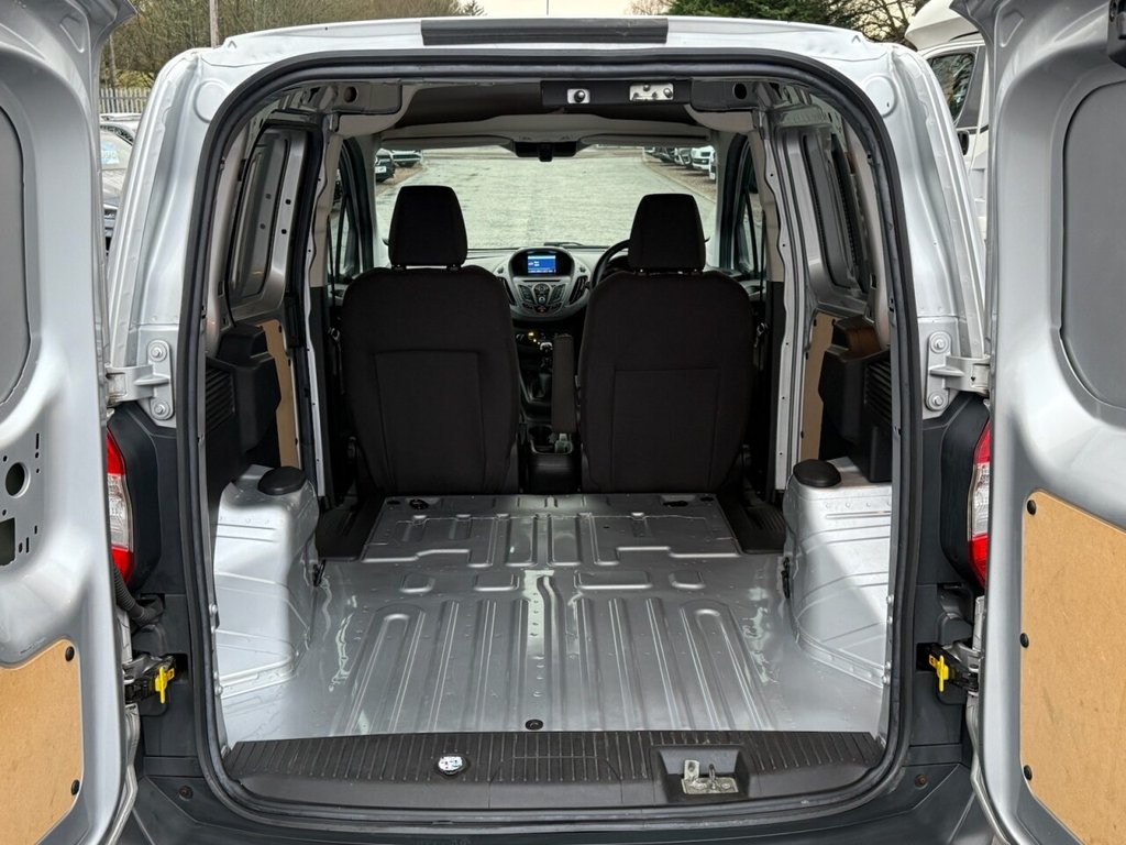 Used Ford Transit Courier 2018 for sale - 76798135: Photo 11