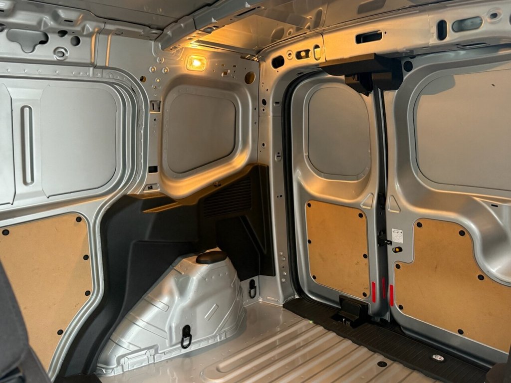 Used Ford Transit Courier 2018 for sale - 76798135: Photo 12