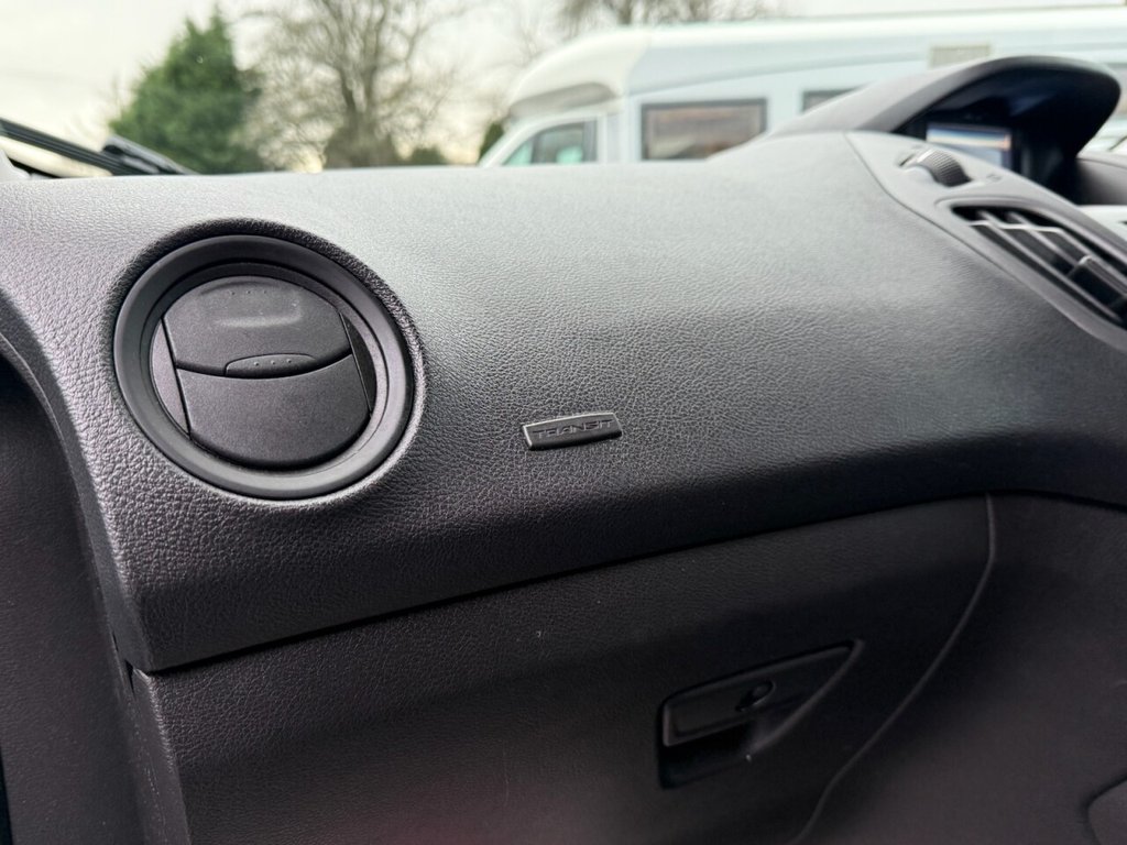 Used Ford Transit Courier 2018 for sale - 76798135: Photo 17