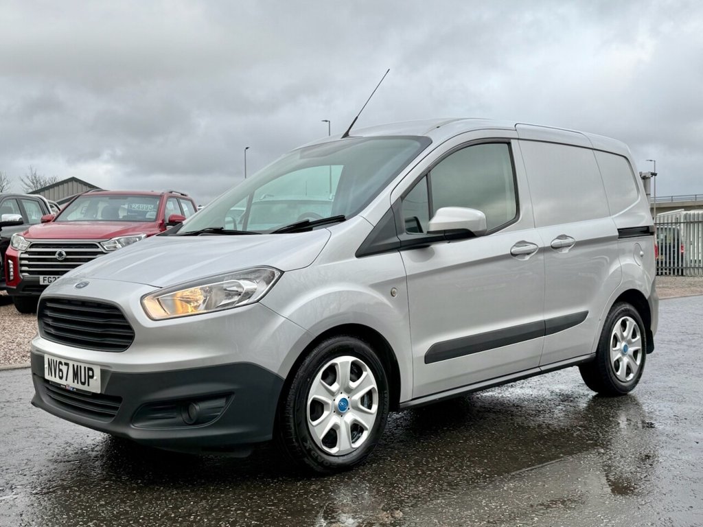 Used Ford Transit Courier 2018 for sale - 76798135: Photo 3