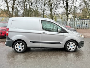 Used Ford Transit Courier 2018 for sale - 76798135: Photo