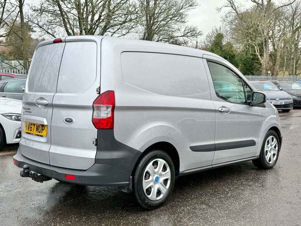 Used Ford Transit Courier 2018 for sale - 76798135: Photo 5