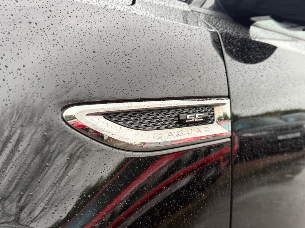 Used Jaguar E-Pace 2019 for sale - 76367985: Photo 10